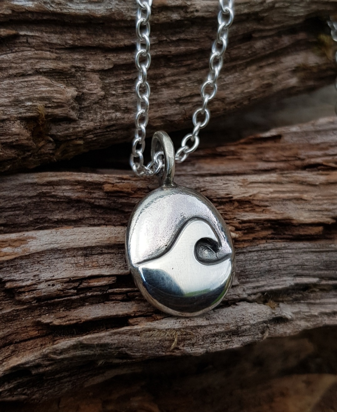 Ocean Wave Pebble Necklace