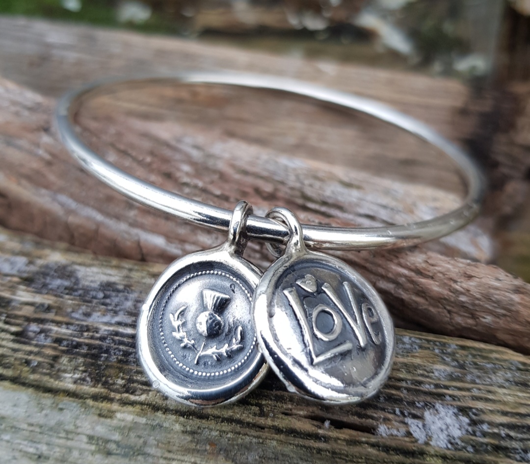 Love Scotland Charm Bangle - Image 3