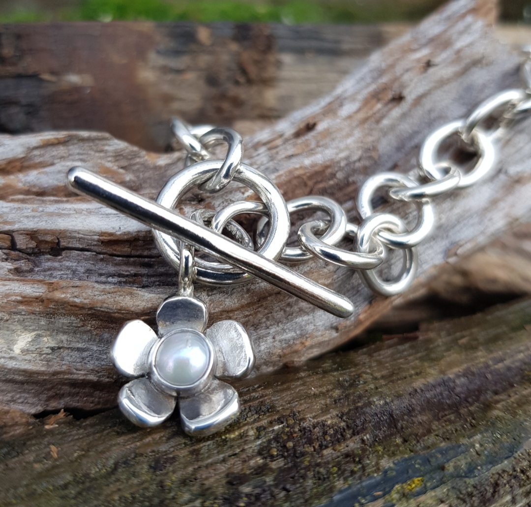 Chunky Bracelet with Pearl Flower Charm - Image 4