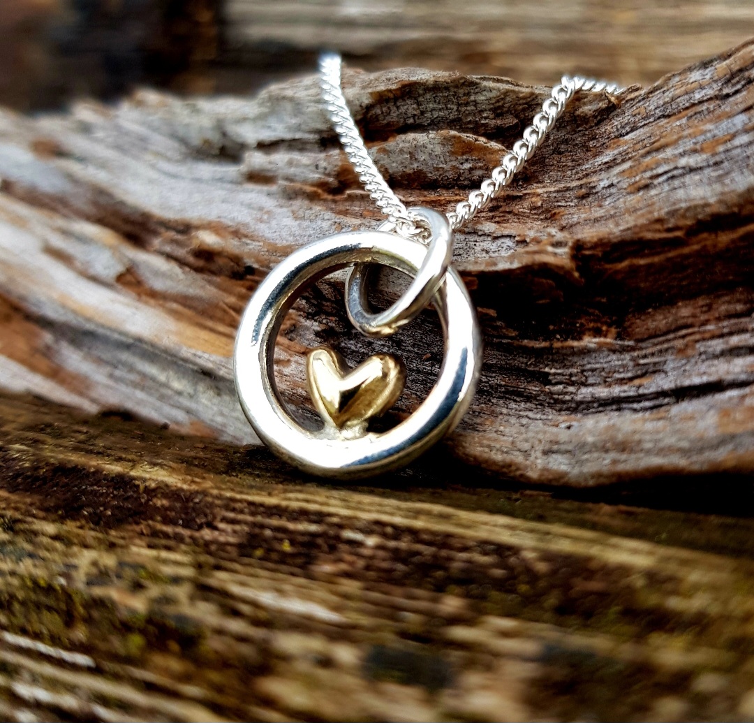 Obelisk Circle Necklace