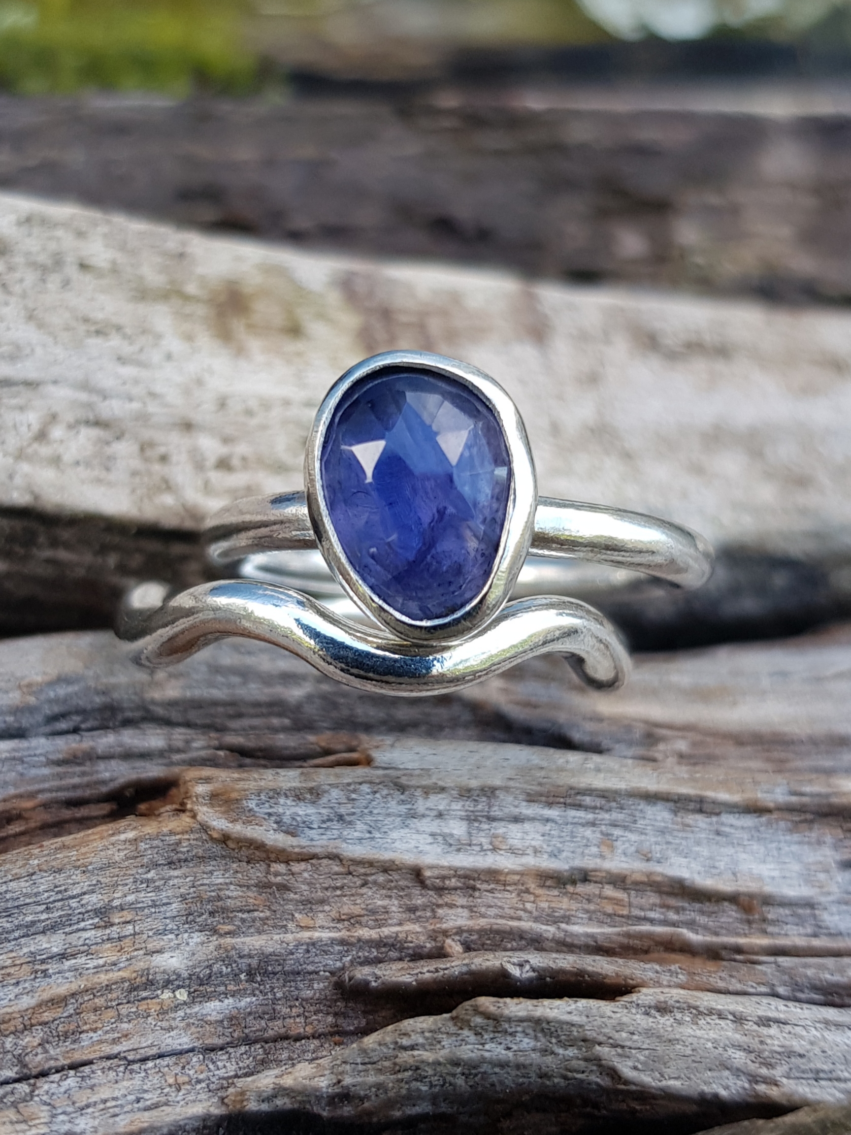 Iolite Squiggle Ring Duo - size Q - Image 7