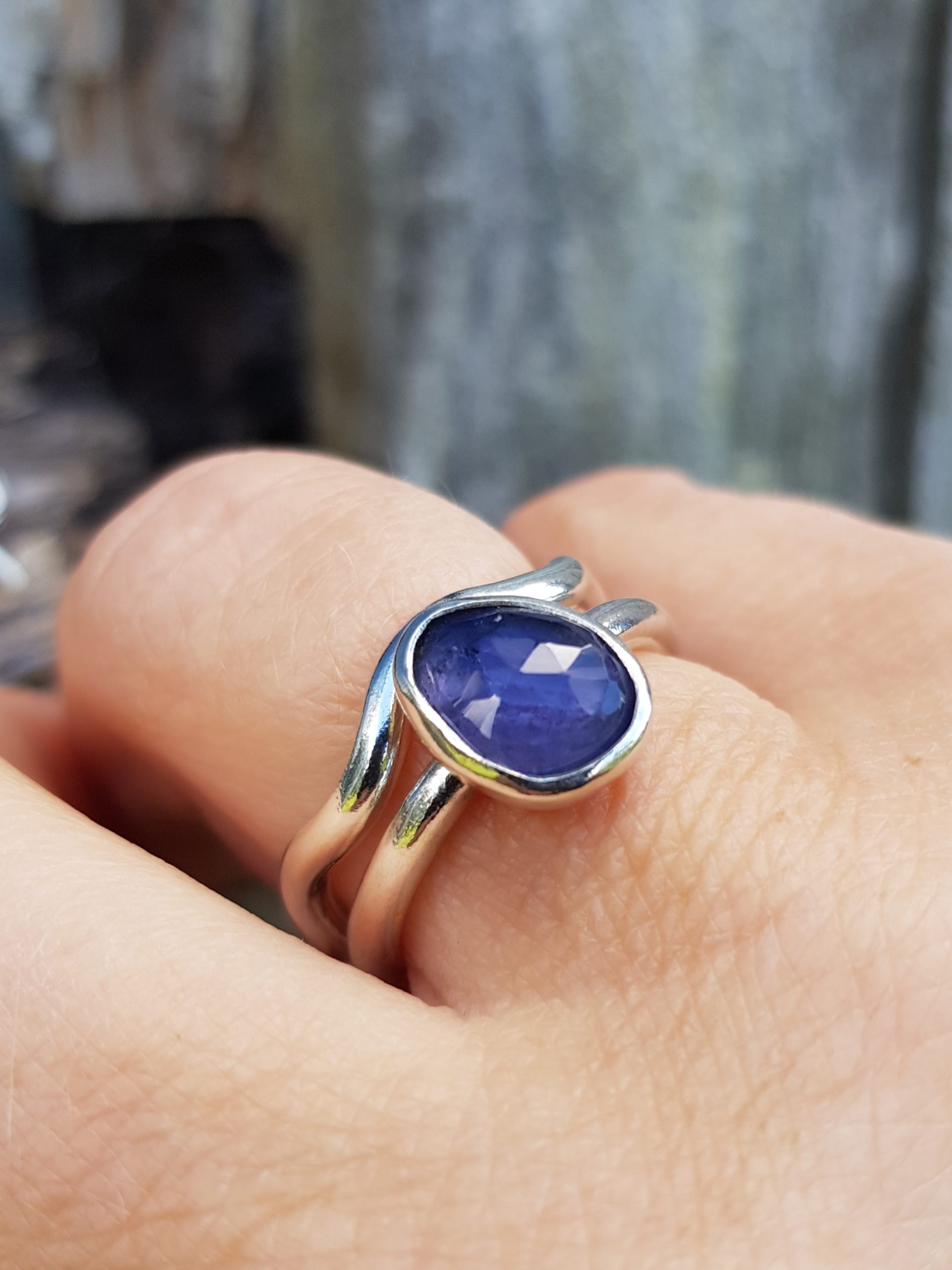 Iolite Squiggle Ring Duo - size Q - Image 4