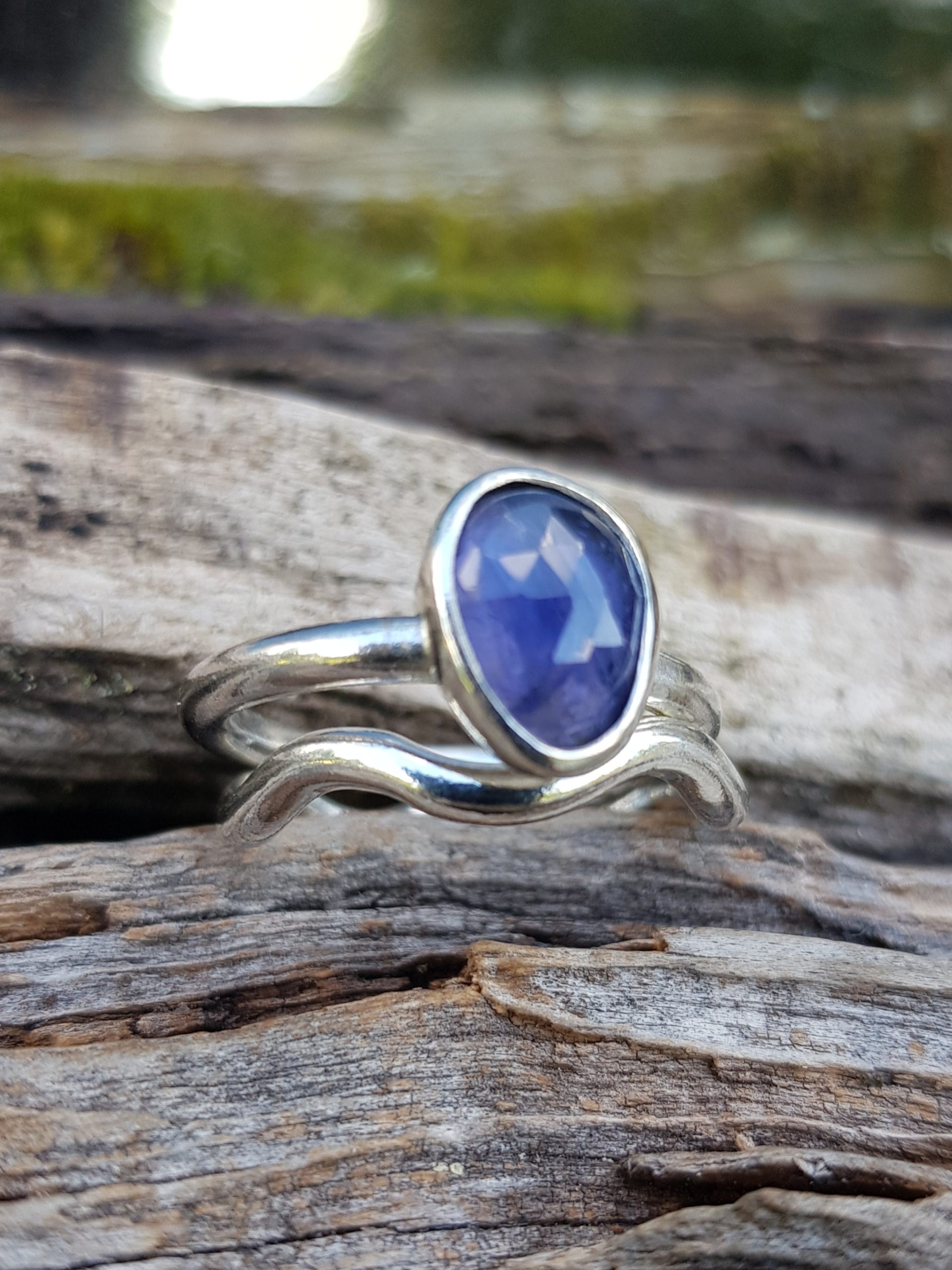 Iolite Squiggle Ring Duo - size Q - Image 5