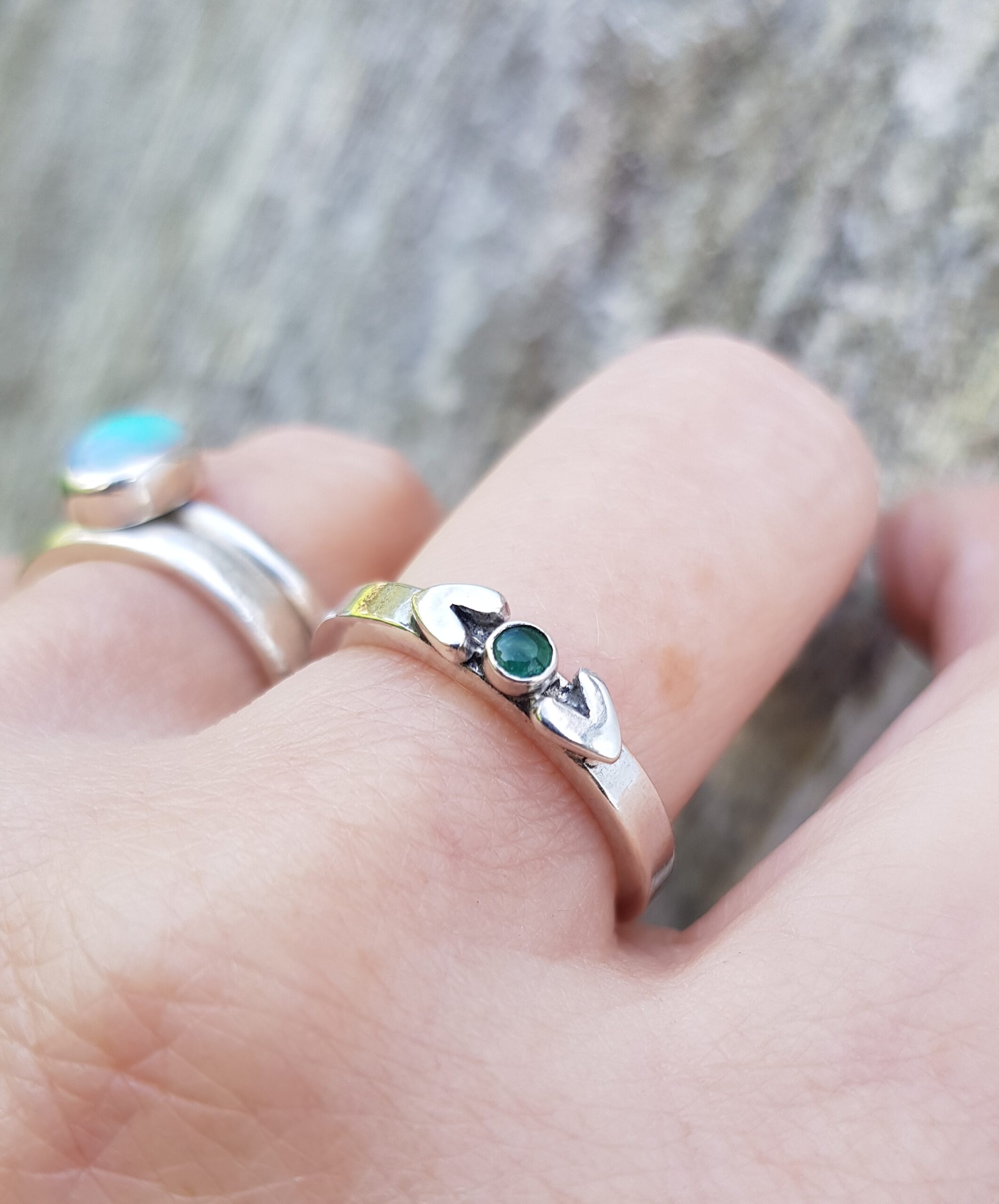 Tiny Emerald Ring - Size S - Image 3