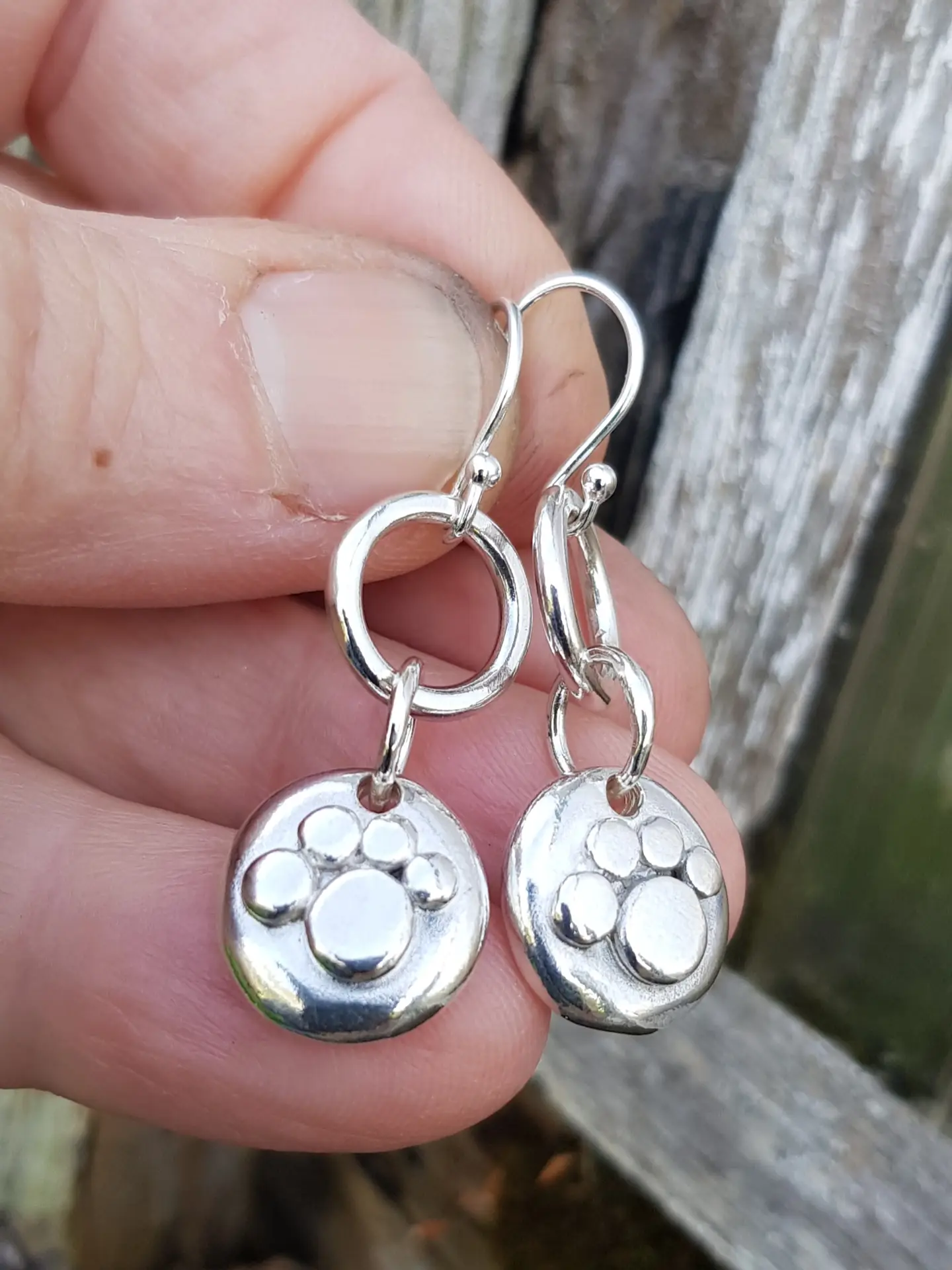 Paw Print Pebble Drops - Image 2