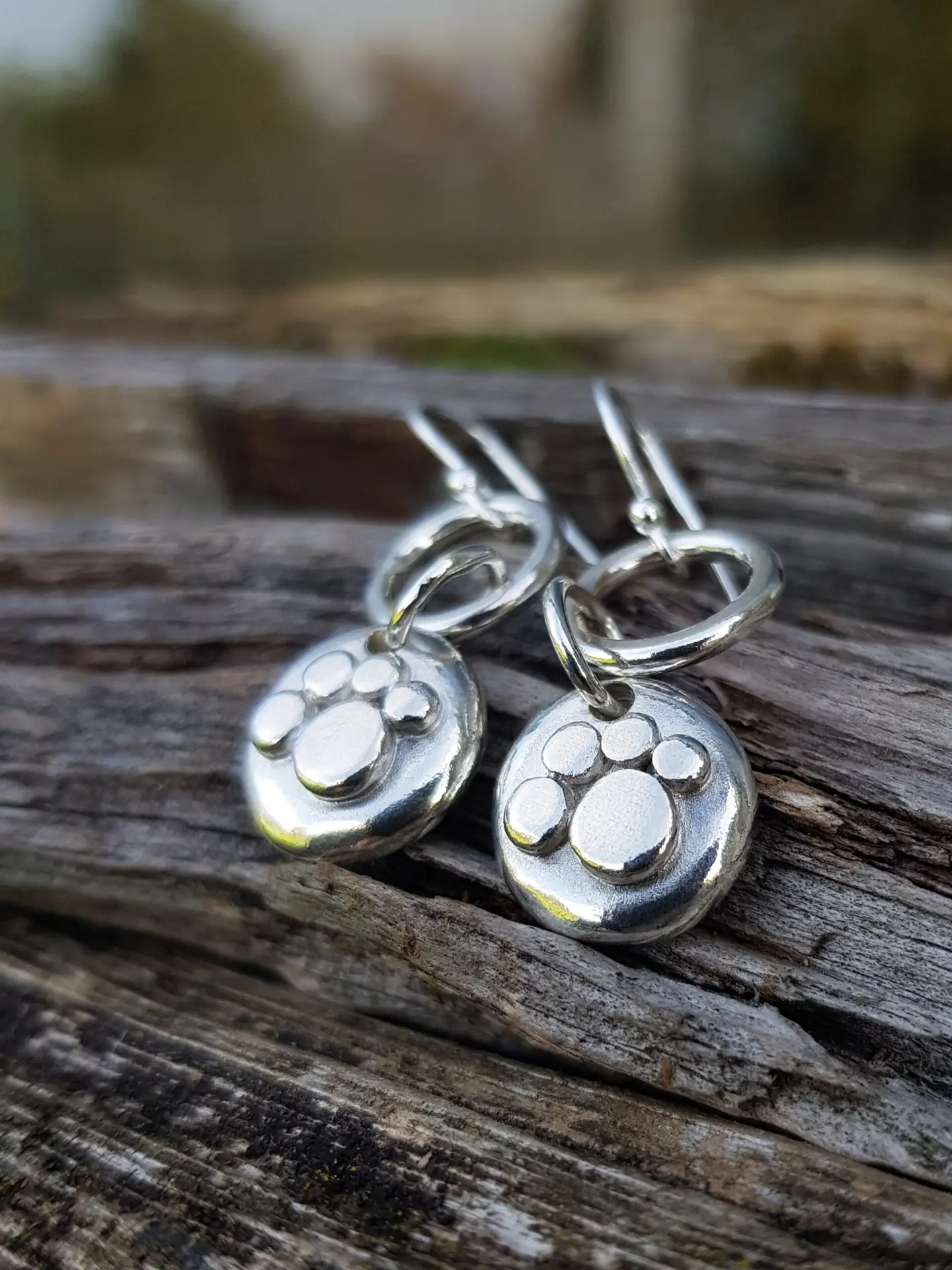 Paw Print Pebble Drops